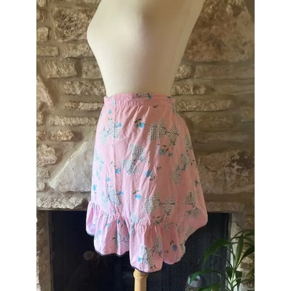 Vintage 1950's Pink Floral & Bow Ruffle Hem Half Apron - Cottagecore Kitchen